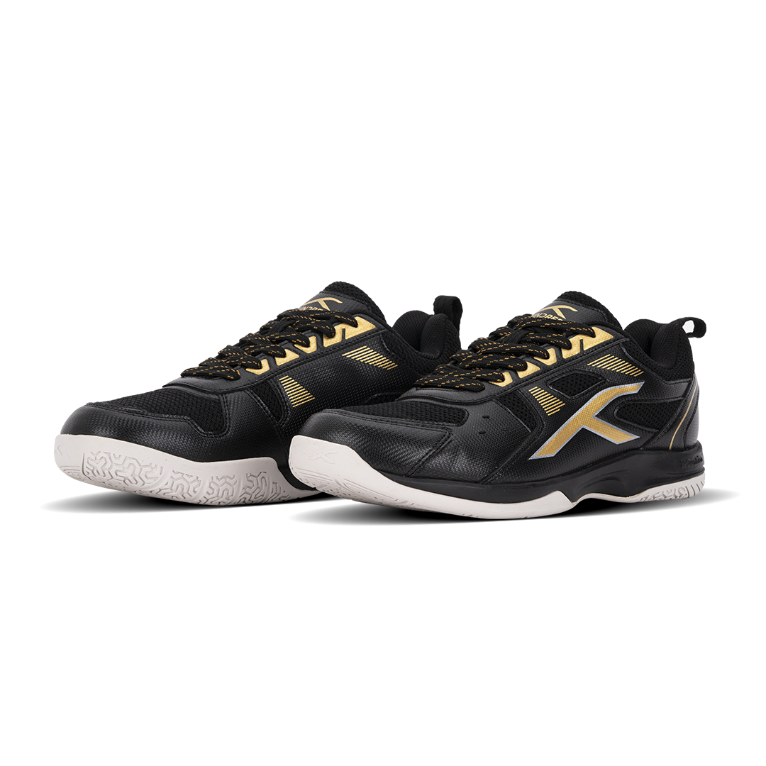 HUNDRED Raze Badminton Shoe
