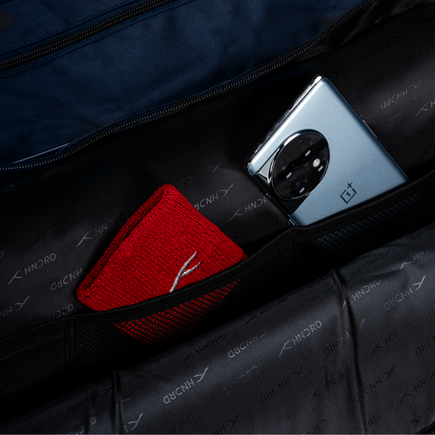 HUNDRED PitchBlack Badminton Kitbag