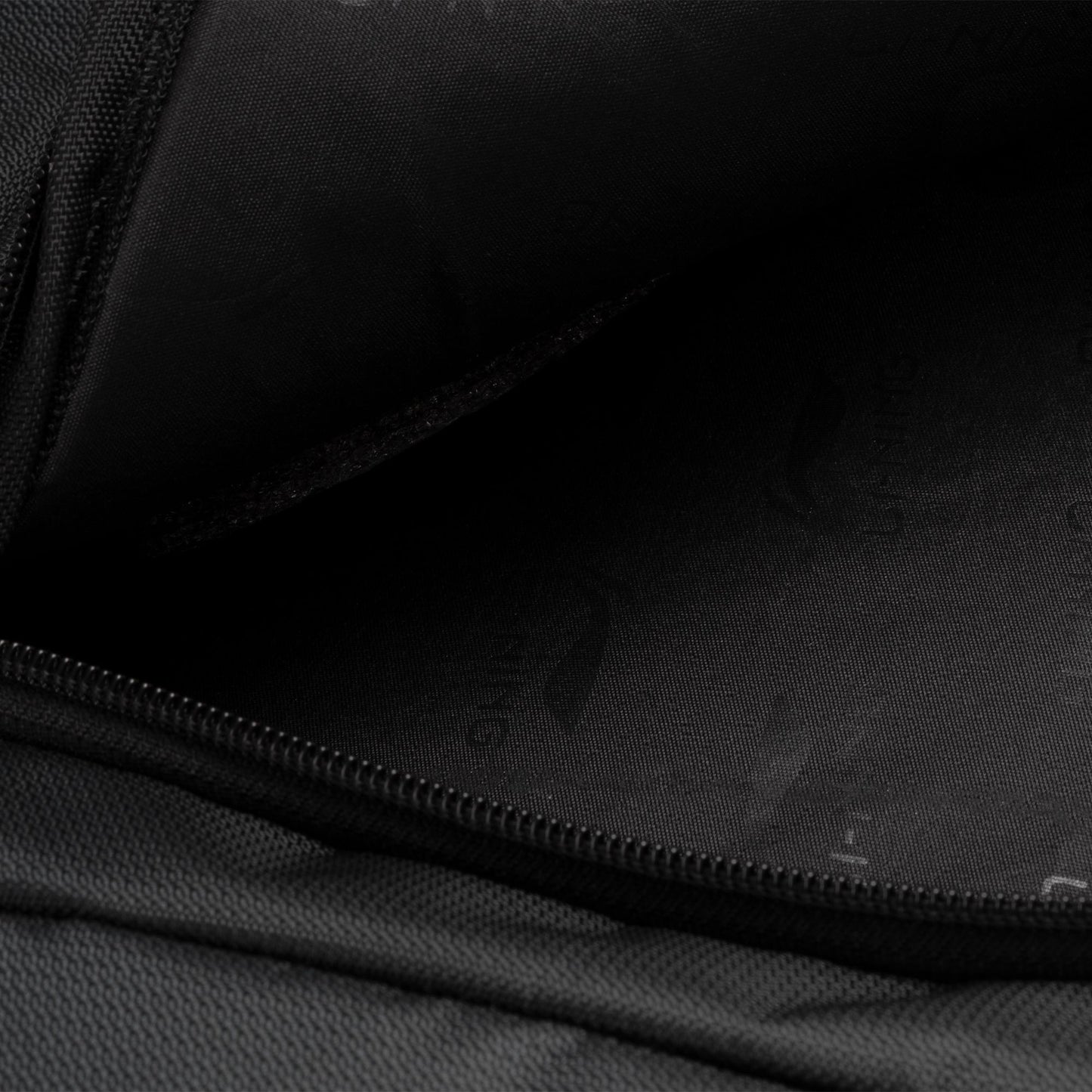 LINING Titan Badminton BackPack KitBag