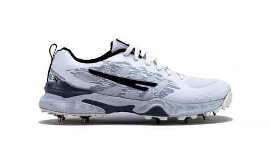 SEGA Freedom Spikes Cricket Shoes – Lightweight Steel Spikes for Performance