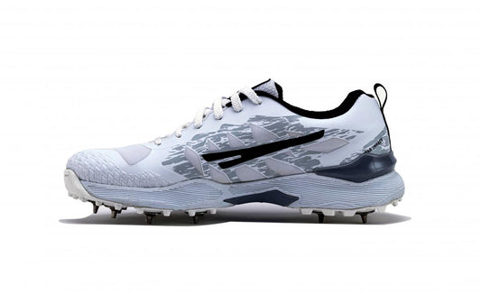SEGA Freedom Spikes Cricket Shoes – Lightweight Steel Spikes for Performance